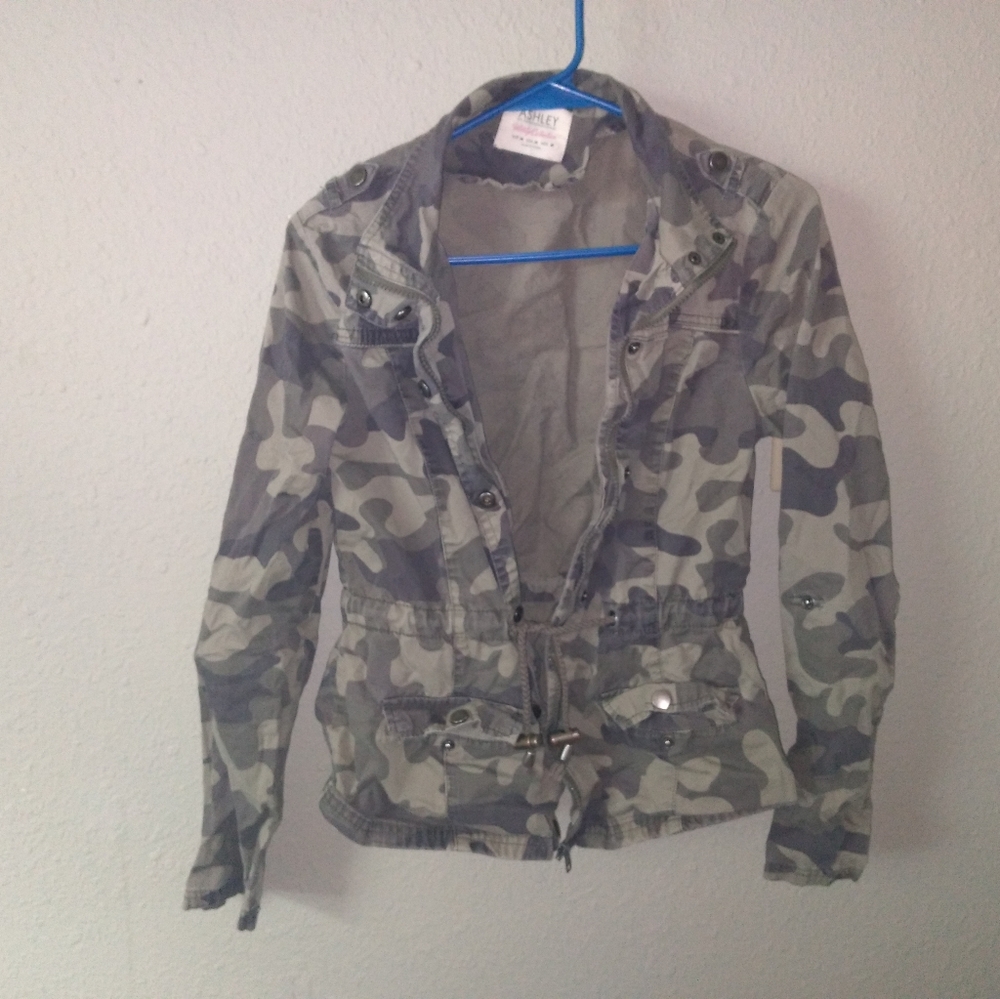 Jacket with bedazzled Tiger on back